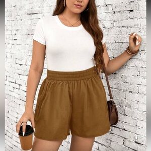 NWOT camel dressy shorts